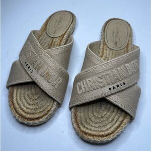CHRISTIAN DIOR GRANVILLE SANDALS SZ 35.5 CREAM BEIGE FLATS
